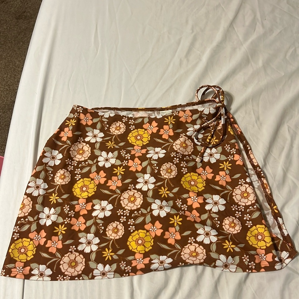Hollister floral cover up Tie waist